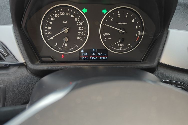 宝马X1 2018款 sDrive18Li 时尚型中控内饰15