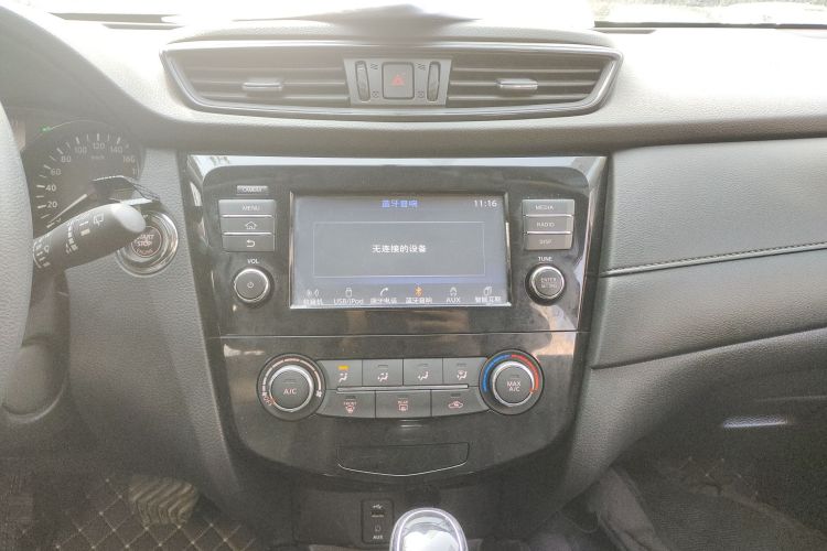 日产 奇骏 2017款 2.0L CVT舒适版 2WD局部细节16