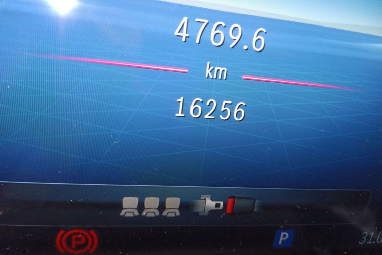 奔驰C级 2023款 C 260 L 运动版中控内饰15