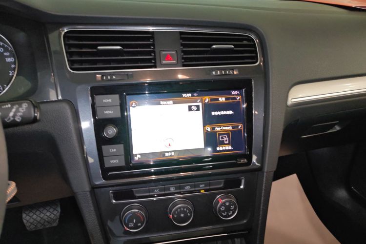 大众 高尔夫 2019款 200TSI DSG舒适进取版 国VI局部细节16