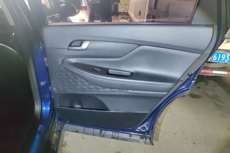 现代 胜达 2019款 380 TGDi GLS 自动两驱豪华版 国VI中控内饰45