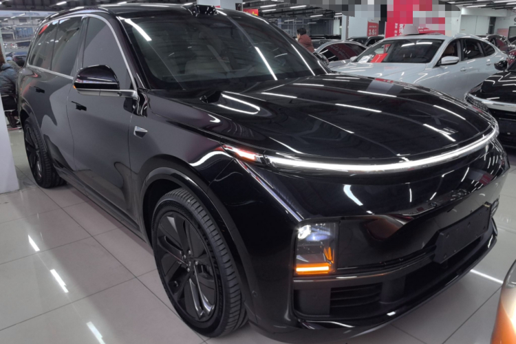 理想汽车 理想L9 2024款 Ultra车身外观3