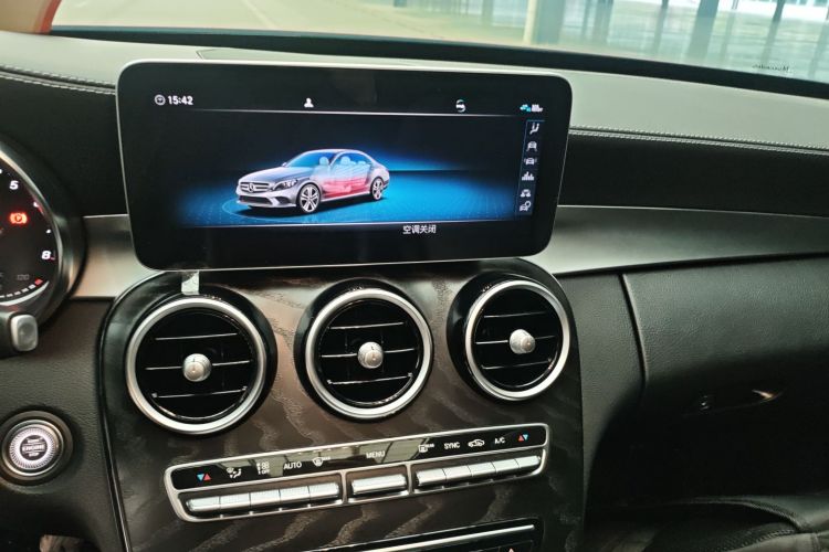 奔驰C级 2019款 C 180 L 时尚型运动版局部细节16