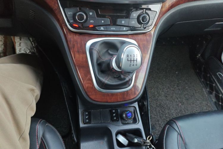 哈弗H6 2017款 红标 运动版 1.5T 手动两驱精英型局部细节18