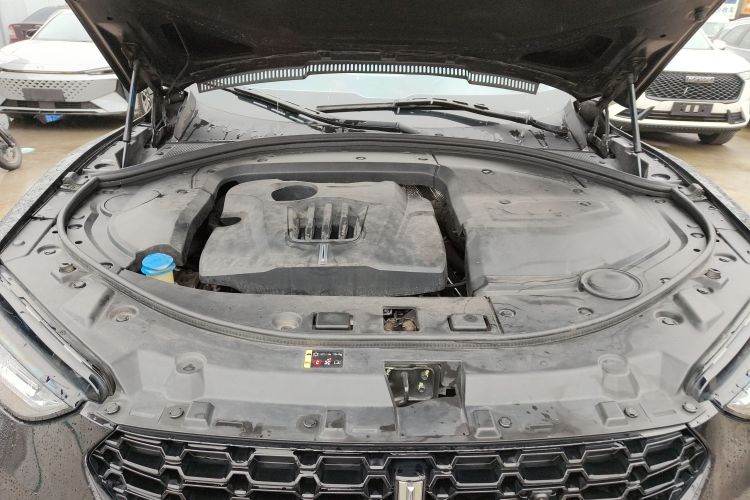 魏牌 VV7 2017款 2.0T 旗舰型机舱底盘24