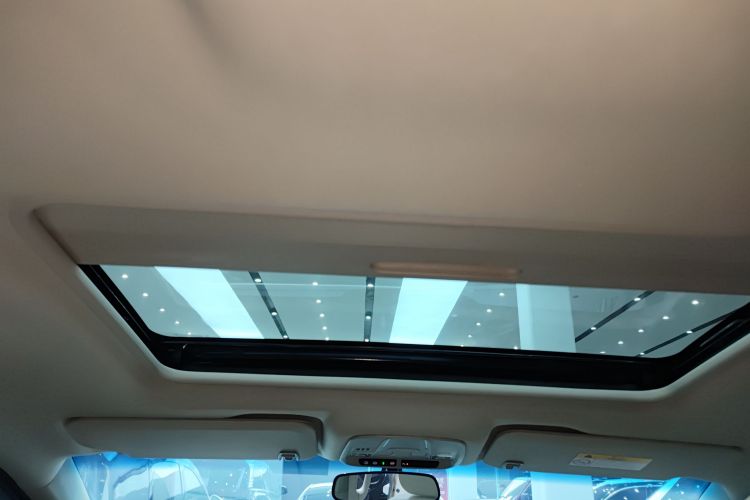 别克GL8 2023款 ES陆尊 舒适型中控内饰22