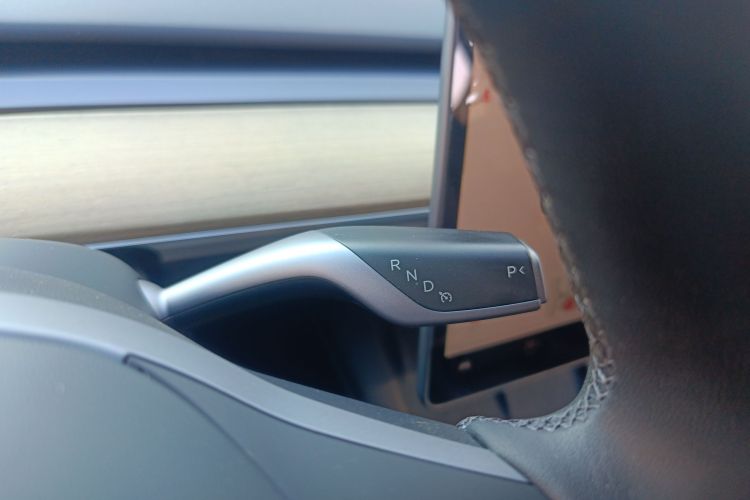 特斯拉 Model Y 2022款 改款 后轮驱动版中控内饰18