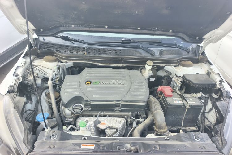 铃木 骁途 2017款 1.6L CVT两驱都市进取型机舱底盘24