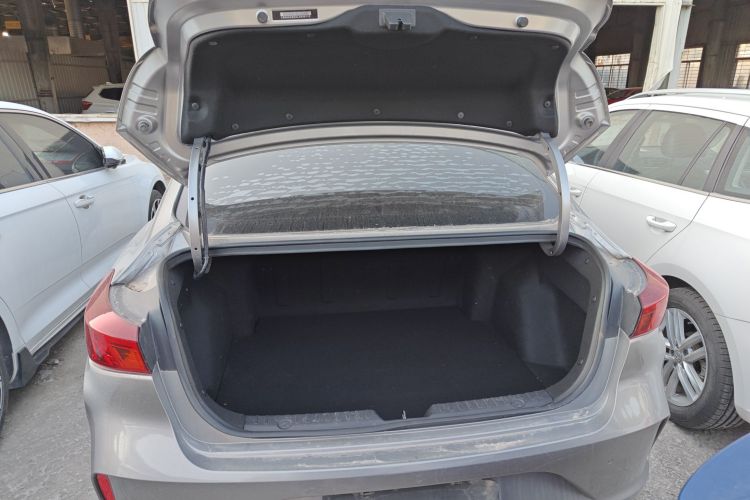 长安 逸动 2020款 PLUS 1.6L GDI 自动豪华型局部细节23