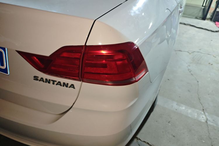 大众 桑塔纳 2021款 1.5L 手动风尚版车身外观9