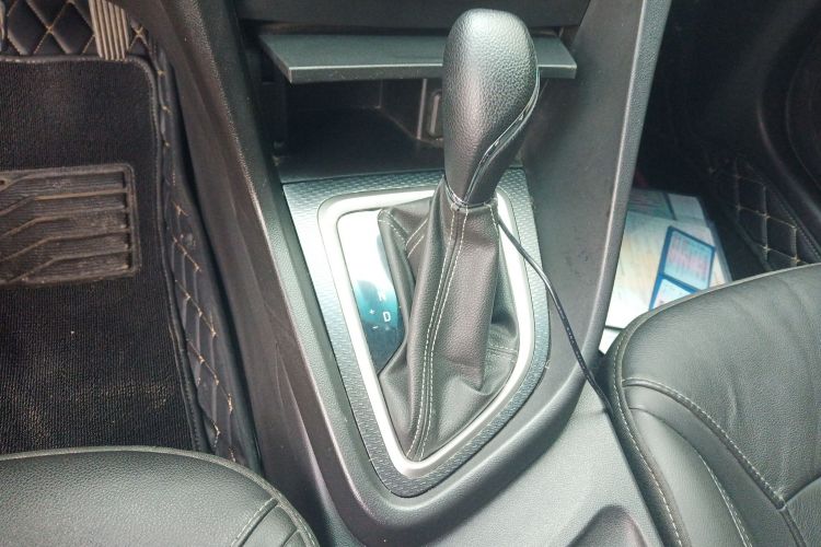 别克 英朗 2019款 18T 自动互联精英型 国V中控内饰18