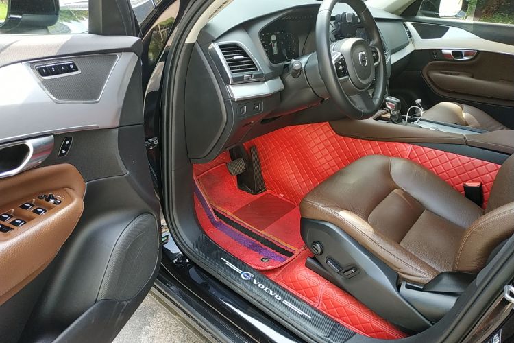 沃尔沃XC90 2019款 T5 智逸版 7座 国VI中控内饰20