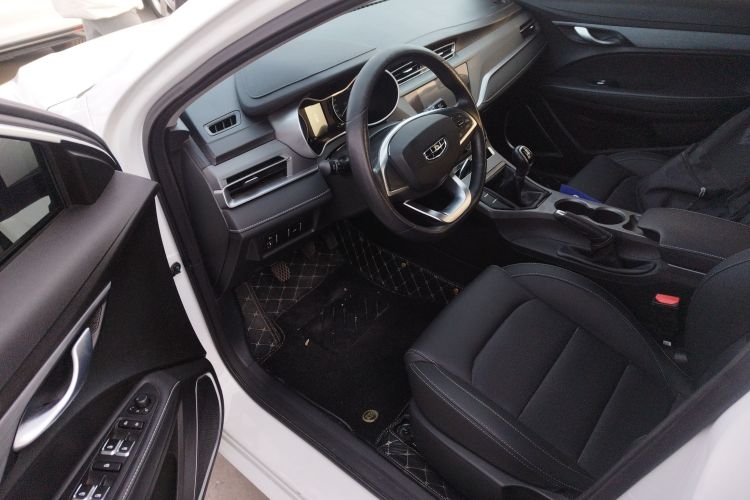 吉利汽车 帝豪 2021款 UP 1.5L 手动舒适型中控内饰20