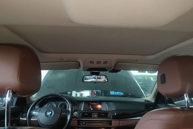 宝马5系 2014款 525Li 领先型中控内饰22