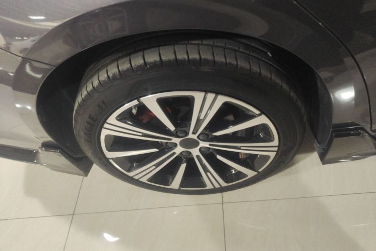 吉利汽车 星瑞 2025款 东方曜 2.0TD 望月版车身外观6003