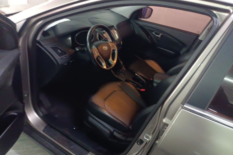 北京现代ix35 2013款 2.0L 自动两驱智能型GLS 国V中控内饰7003