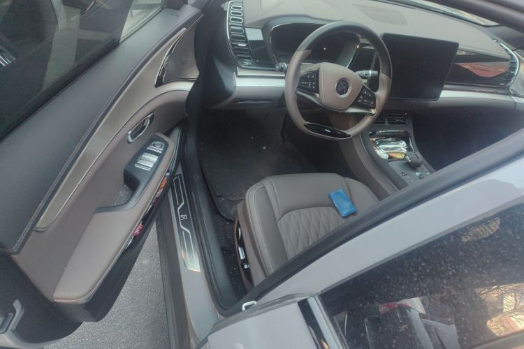 比亚迪 汉 2025款 DM-i 125KM精英型中控内饰20