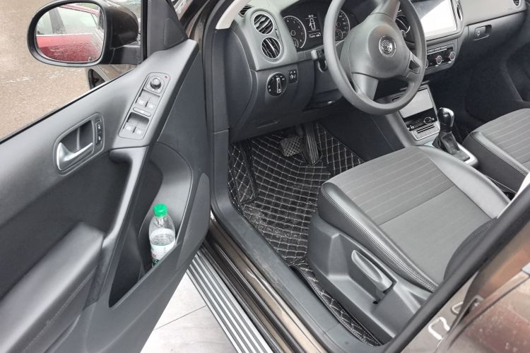 大众 途观 2015款 1.8TSI 自动两驱风尚版中控内饰20