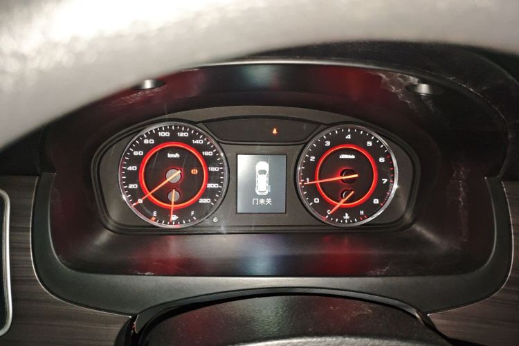 上汽大通MAXUS 大通G10 2019款 PLUS 2.0T 自动精英版 国VI局部细节14