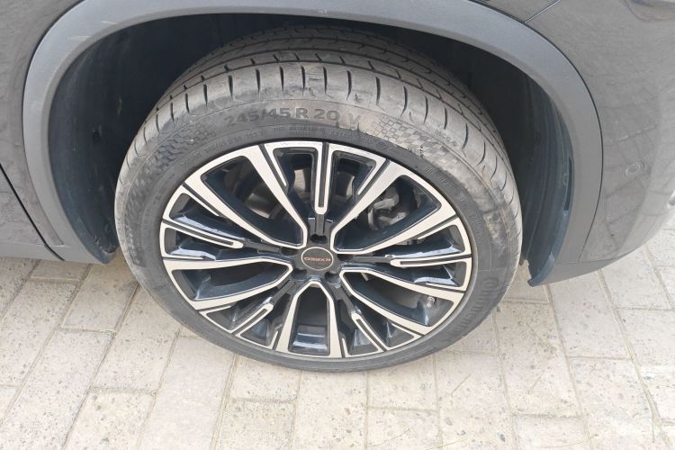 星途凌云 2023款 400T 两驱星尊版车身外观10