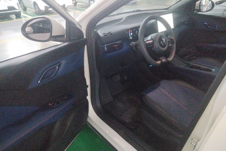 比亚迪 海鸥 2025款 305km 活力版中控内饰7003