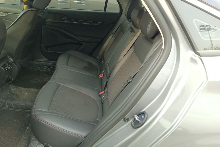 福特 蒙迪欧 2022款 EcoBoost 245 豪华型中控内饰21