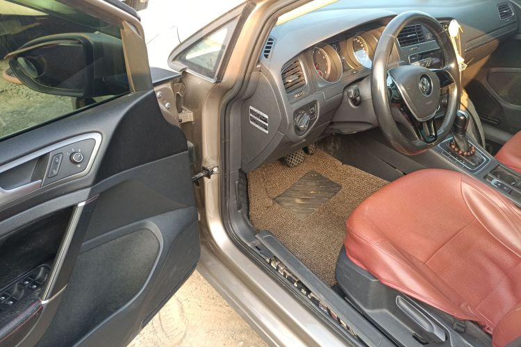 大众 高尔夫 2016款 230TSI 自动舒适型中控内饰7003