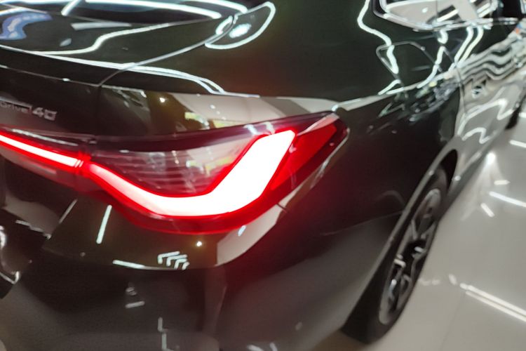 宝马i4 2023款 eDrive40车身外观6006