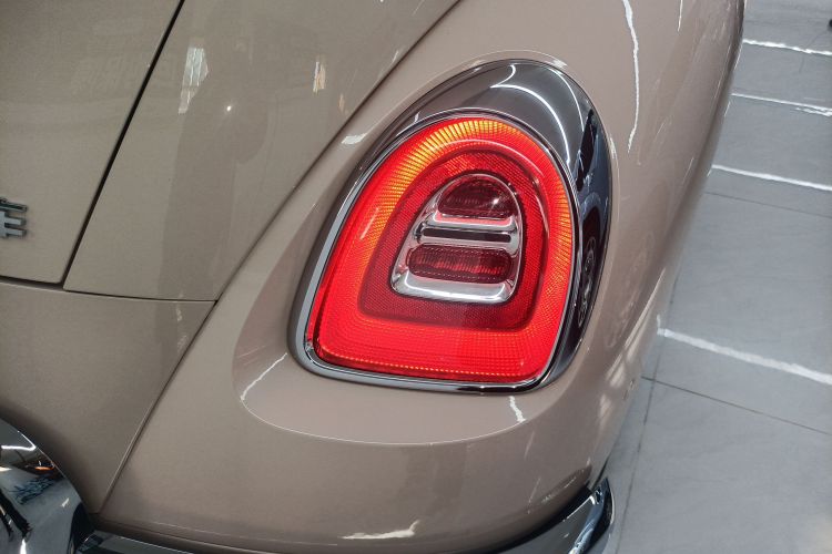 欧拉芭蕾猫 2022款 401km 胡桃夹子版车身外观9