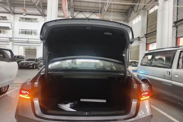 比亚迪 秦PLUS 2025款 DM-i 智驾版 55KM领先型机舱底盘23