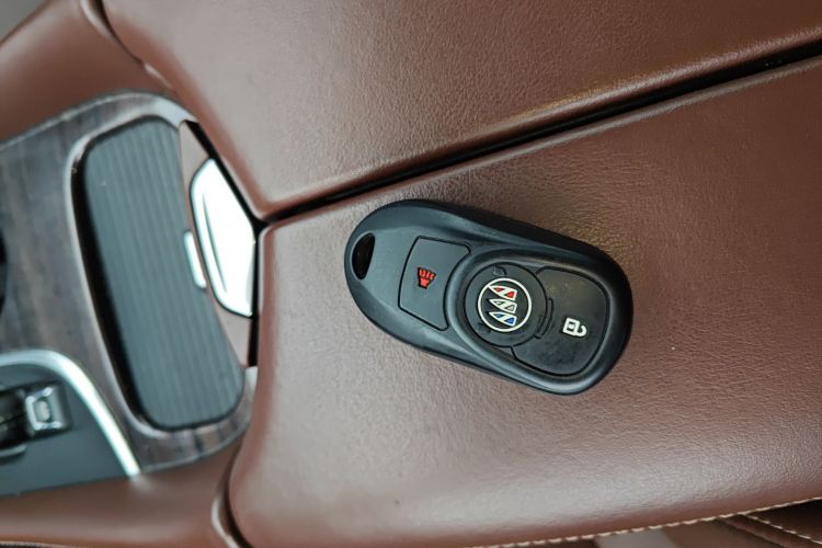 别克 昂科威 2016款 20T 两驱精英型中控内饰11