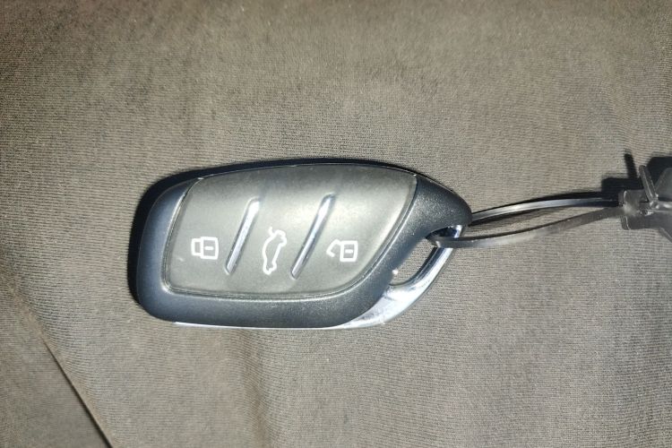 荣威i5 2023款 1.5L 手动舒享版中控内饰11