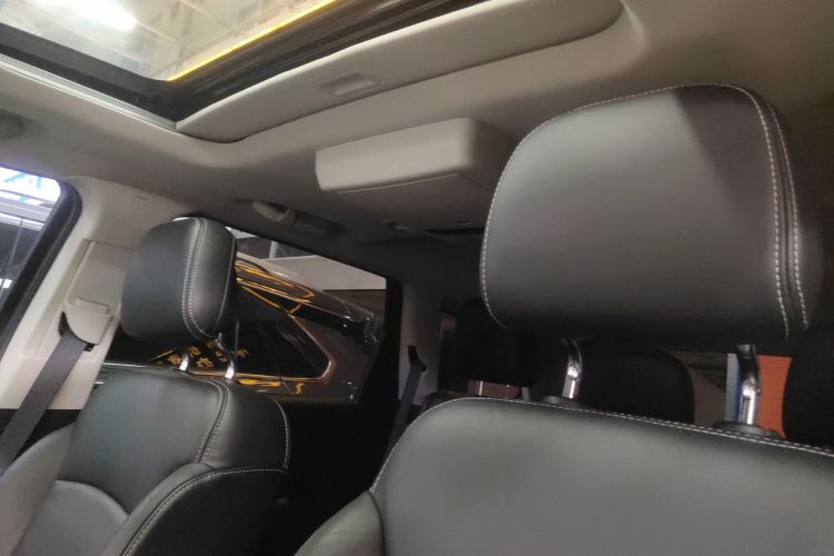 道奇 酷威 2013款 2.4L 两驱尊尚版中控内饰22