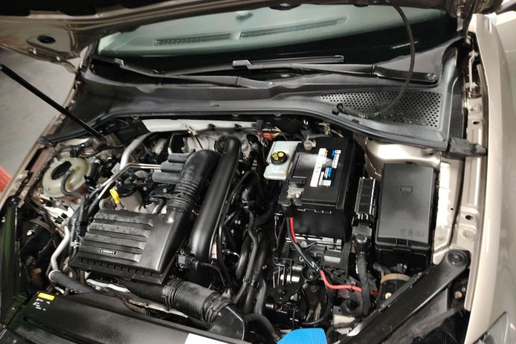 大众 高尔夫 2014款 1.4TSI 自动豪华型局部细节24