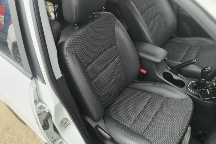 奇瑞 瑞虎3 2016款 1.6L 手动智尚版局部细节41