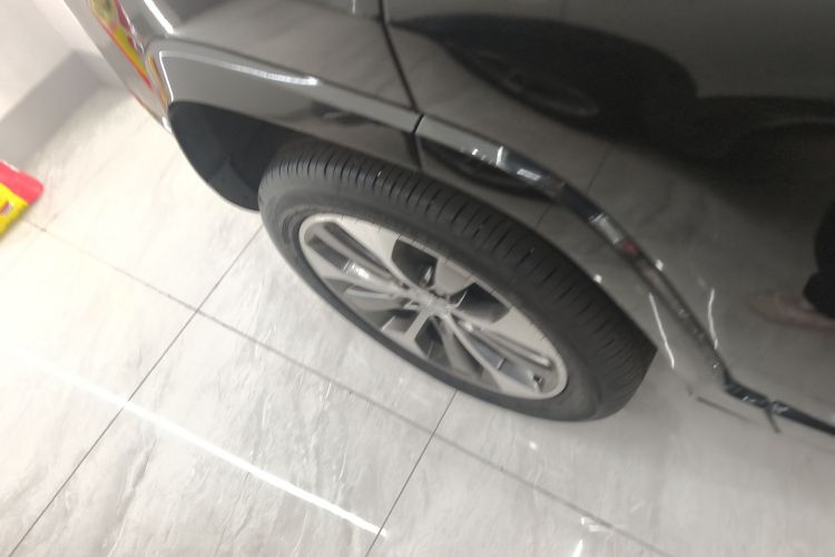 Jeep 自由光 2019款 2.0T 四驱全能版 国VI车身外观6008