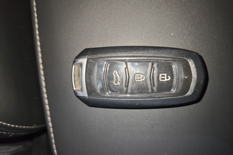 吉利汽车 帝豪 2018款 1.5L CVT向上互联版中控内饰11