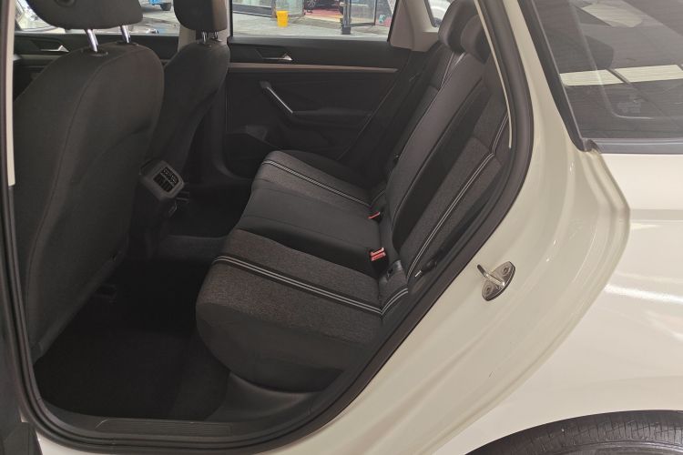 大众 朗逸 2022款 1.5L 自动风尚版中控内饰21