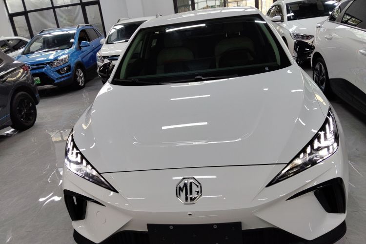 名爵 MG4 EV 2023款 415km 出海冠军版车身外观2