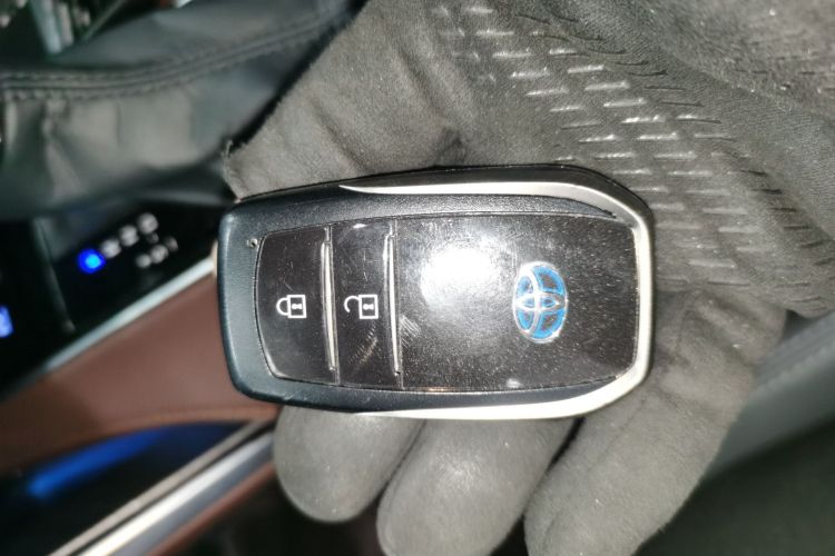 丰田 凌放HARRIER 2022款 双擎 2.5L CVT四驱尊享版中控内饰11