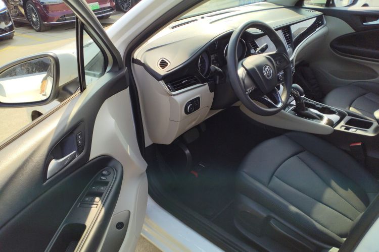 别克 威朗 2020款 15T 自动进取型中控内饰7003