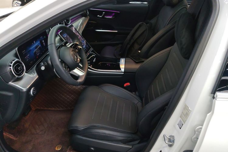 奔驰C级 2023款 改款二 C 260 L 运动版中控内饰19