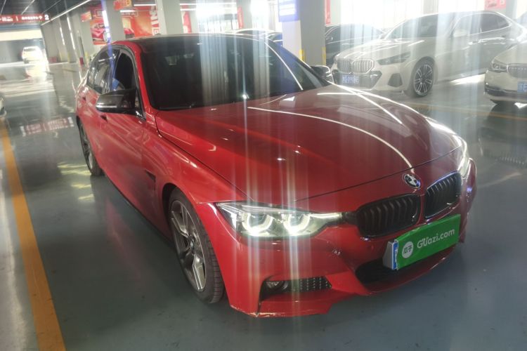 宝马3系 2018款 320i M运动曜夜版车身外观3