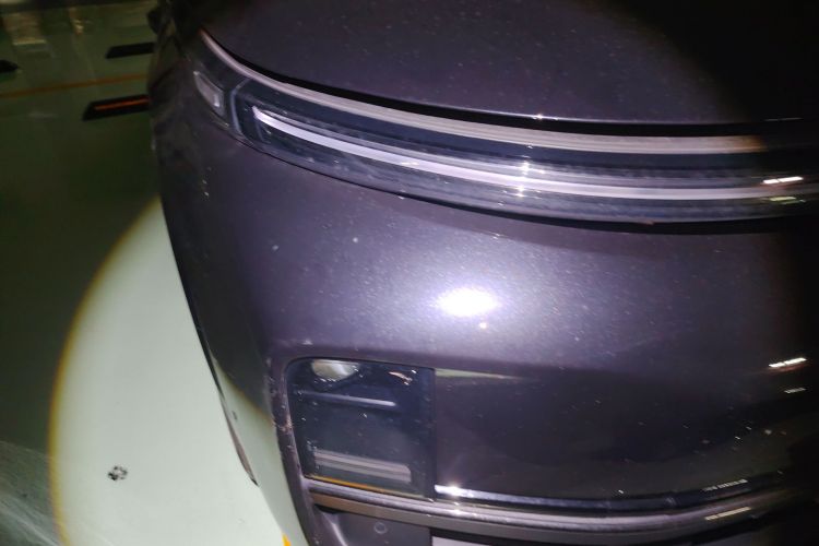 理想汽车 理想L8 2023款 Max车身外观8