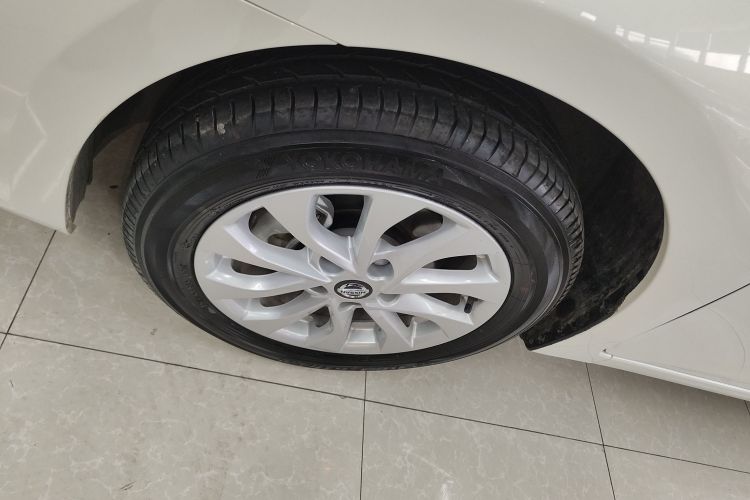 日产 轩逸 2024款 改款二 经典 1.6XE CVT舒适版车身外观6007