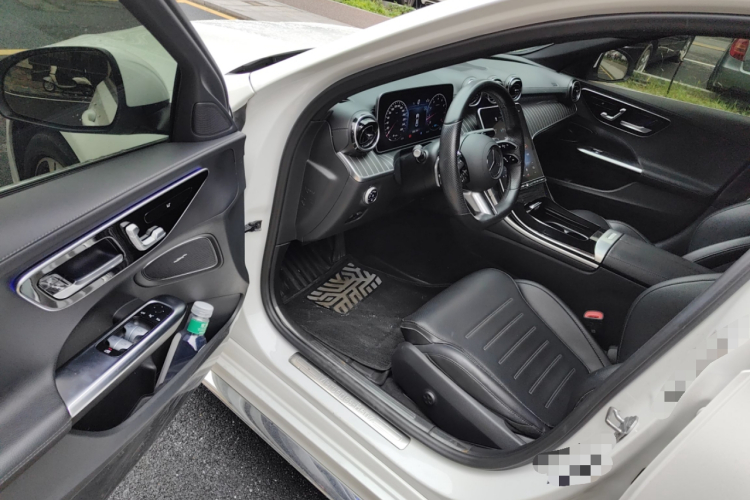 奔驰C级 2022款 C 200 L 运动版中控内饰20