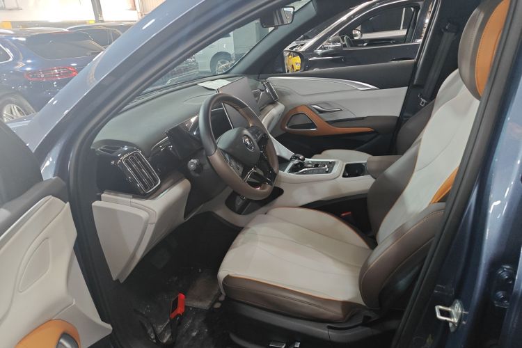 比亚迪 宋Pro新能源 2023款 冠军版 DM-i 110KM超越型中控内饰19