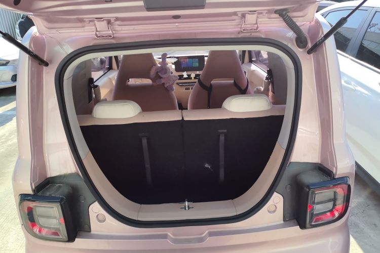 吉利银河 2023款 熊猫mini 200km 耐力熊机舱底盘23