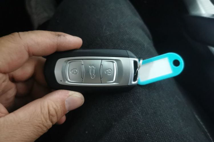 吉利汽车 博越 2018款 1.8TD 自动两驱智联型4G互联版中控内饰7001