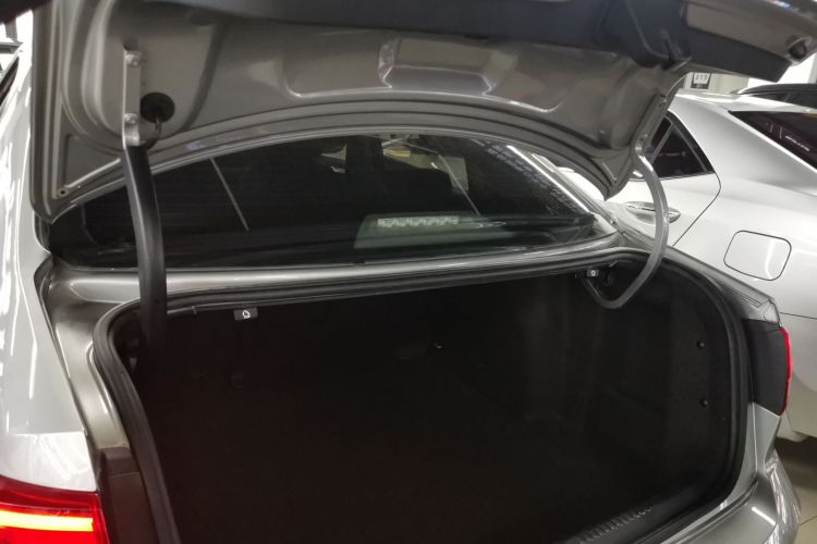 大众 速腾 2017款 1.6L 自动舒适型机舱底盘23